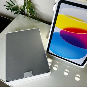 ⭐️ iPad (Brand New) 10th Gen 💙 Blue 🩵 64GB ⭐️